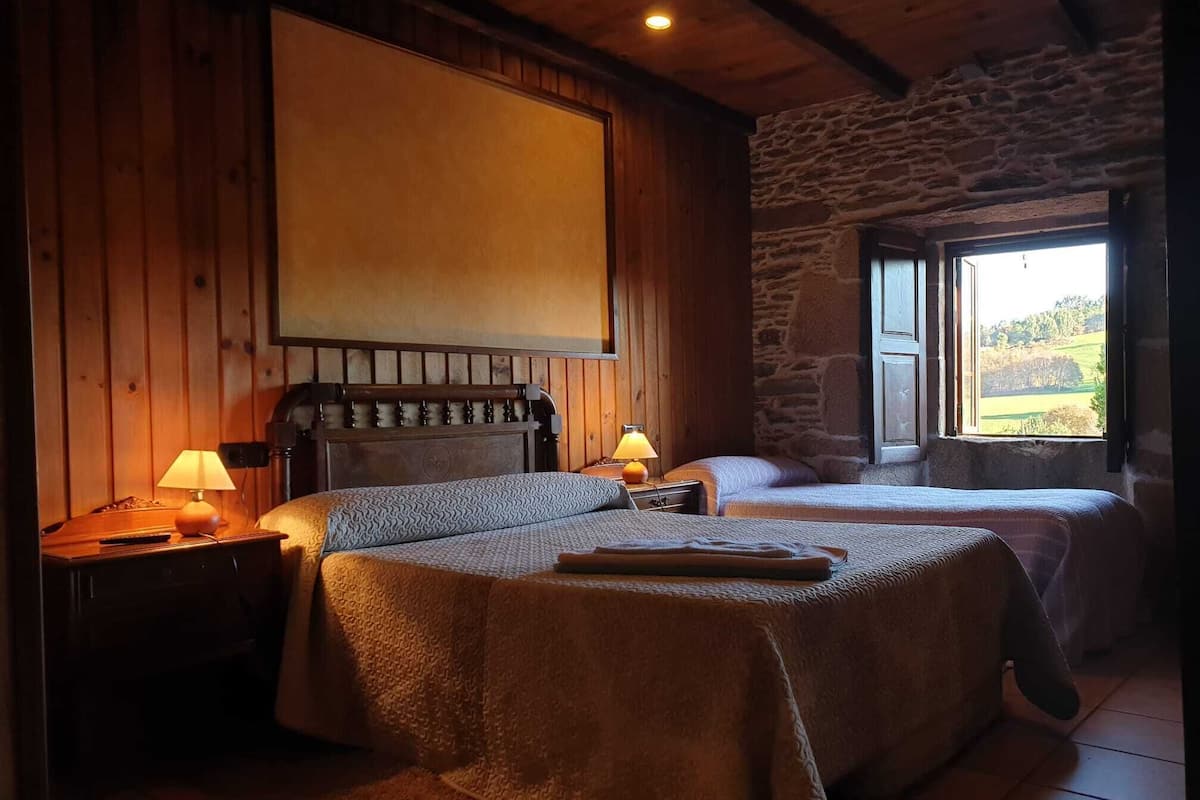Quadruple Room | Cribs (surcharge), WiFi (free), bed sheets