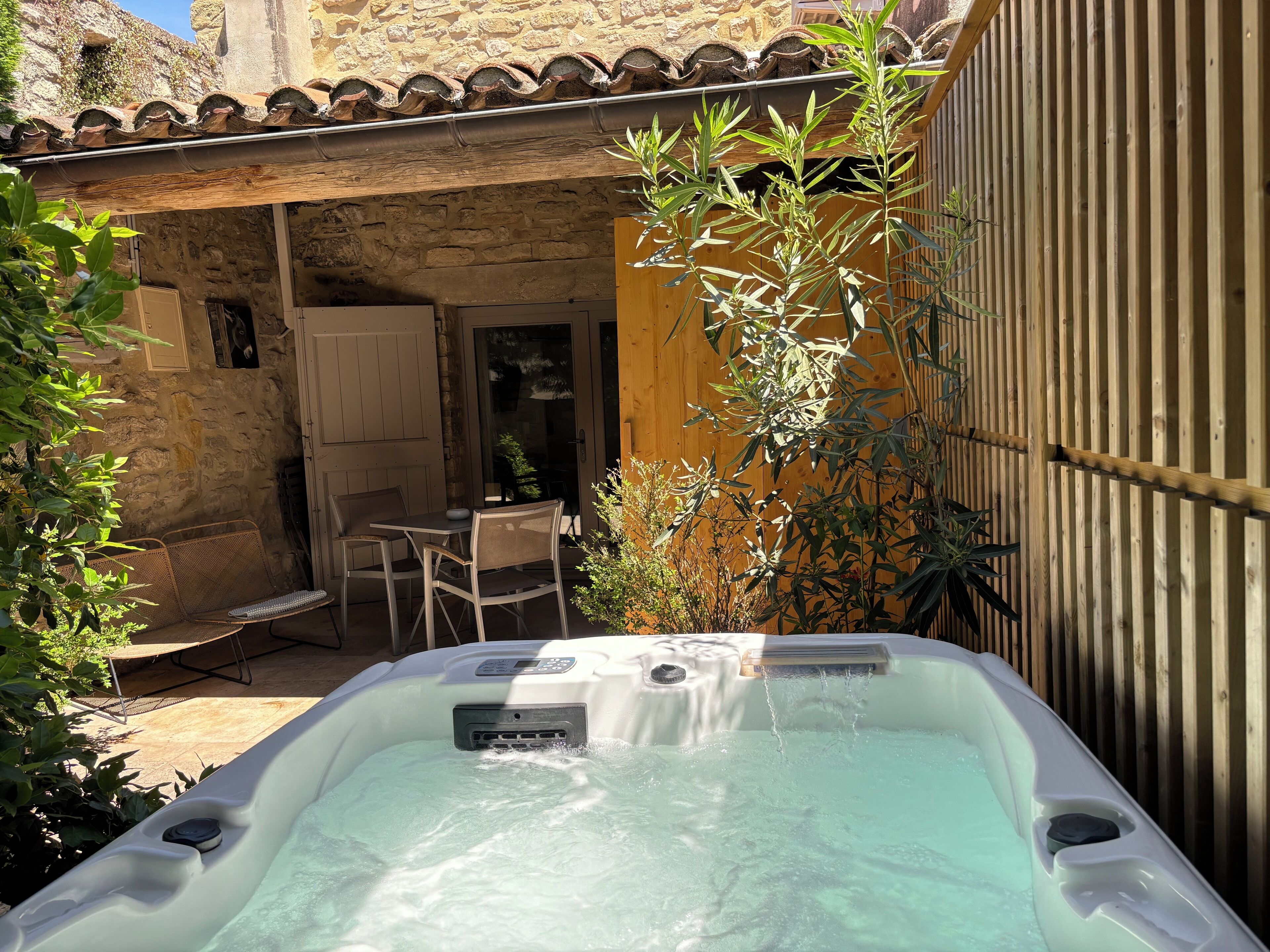 Comfort Double Room (Coquet) | Premium bedding, pillowtop beds, minibar, individually decorated