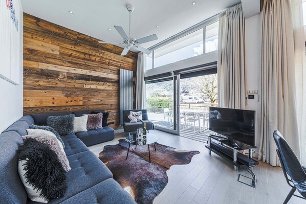 TV connectée, jeux vidéo, chaîne hi-fi