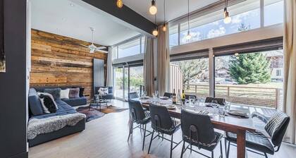 Modern, spacious apartment in the centre of Morzine near the ski lifts.