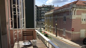 Deluxe Double Room, Balcony | Balcony - Nesha Lucky nr. 23 (Lisbon)