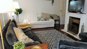 Lobby sitting area - Nesha Lucky nr. 23 (Lisbon)