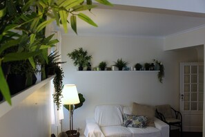 Lobby sitting area - Nesha Lucky nr. 23 (Lisbon)