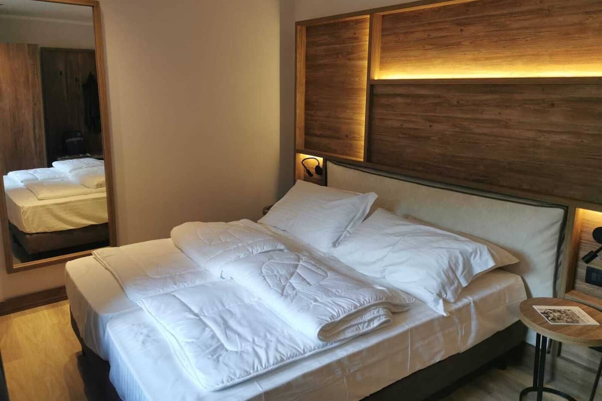 Superior-Doppelzimmer | 1 Schlafzimmer, Schreibtisch