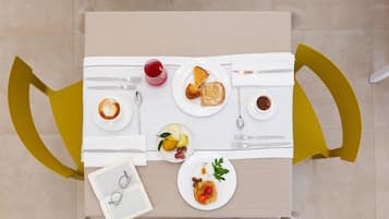 Petit déjeuner buffet compris tous les jours