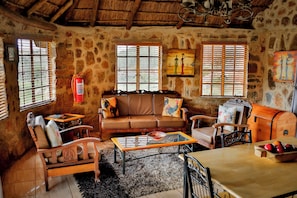 Family Cottage | Living area