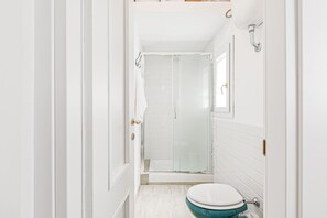Apartment, 5 Bedrooms | Bathroom | Shower, rainfall showerhead, hair dryer, bidet - Palazzo dei Normanni Stylish Apartment (Palermo)