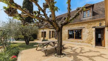 Restauration extérieure