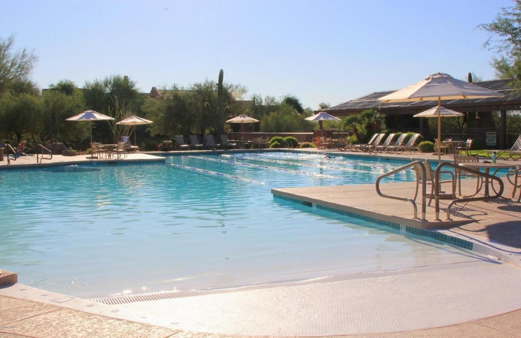 Et oppvarmet basseng