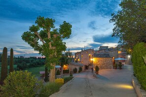 مدخل المنشأة