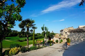 Property entrance - Cal Carulla (Pujalt)