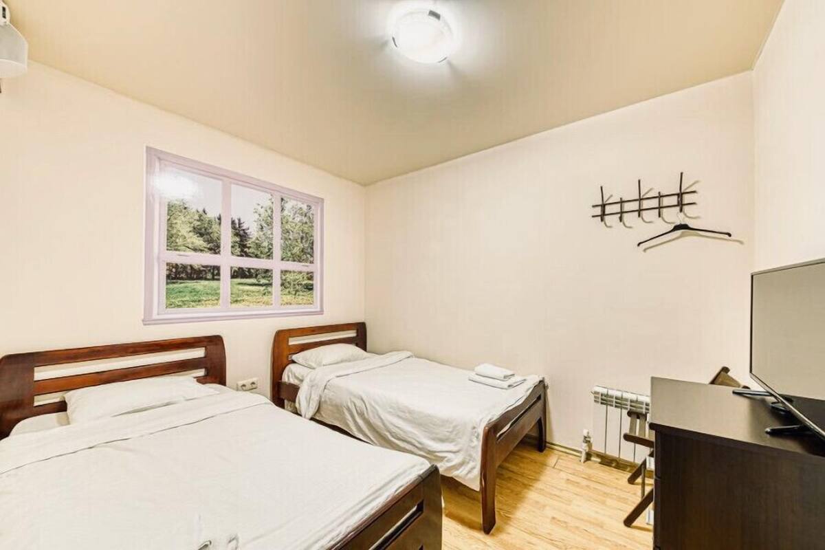 1 bedroom, iron/ironing board, free WiFi