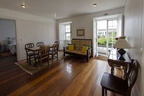 Standard Double or Twin Room | Living room