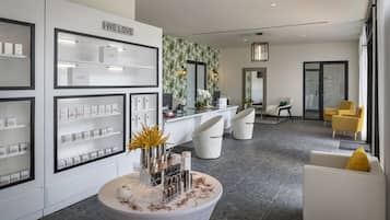 Espace de soins pour les couples, sauna, bain à remous, hammam