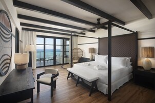 Privilege Master Suite Ocean Front | Premium bedding, down comforters, minibar (free items), in-room safe