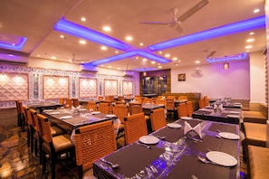 Restaurant - Hotel Sheetal (Jodhpur)