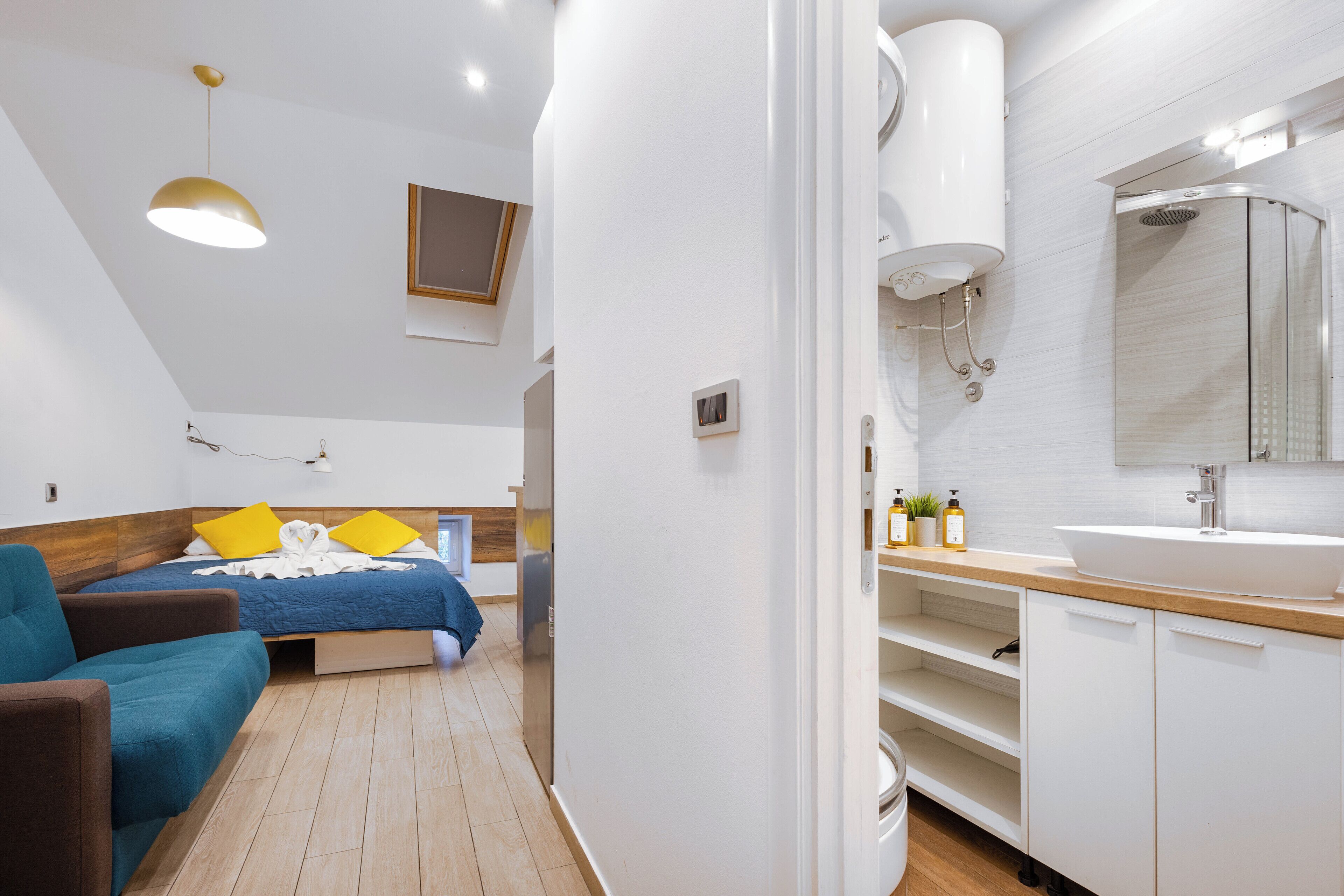 Superior Studio (S5)