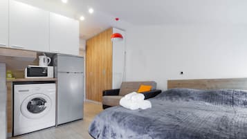 Superior Studio (S2)