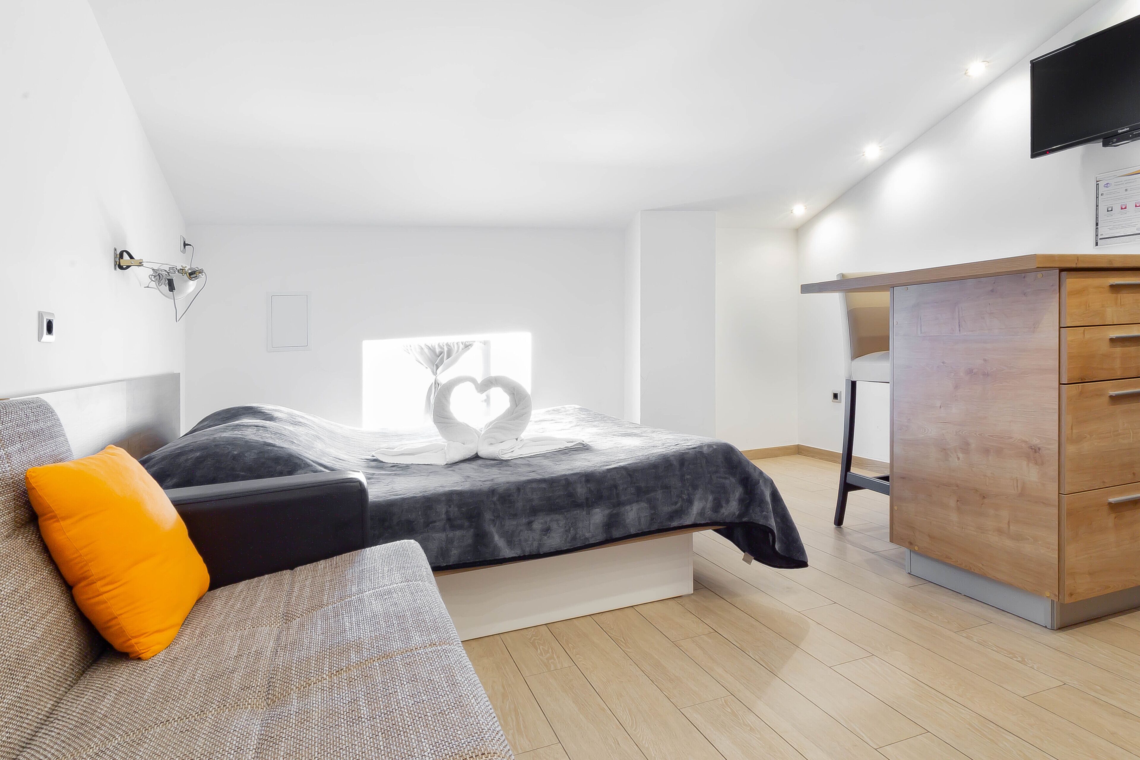 高级开间 (S1) | 办公桌、遮光窗帘、熨斗/熨衣板、免费 WiFi