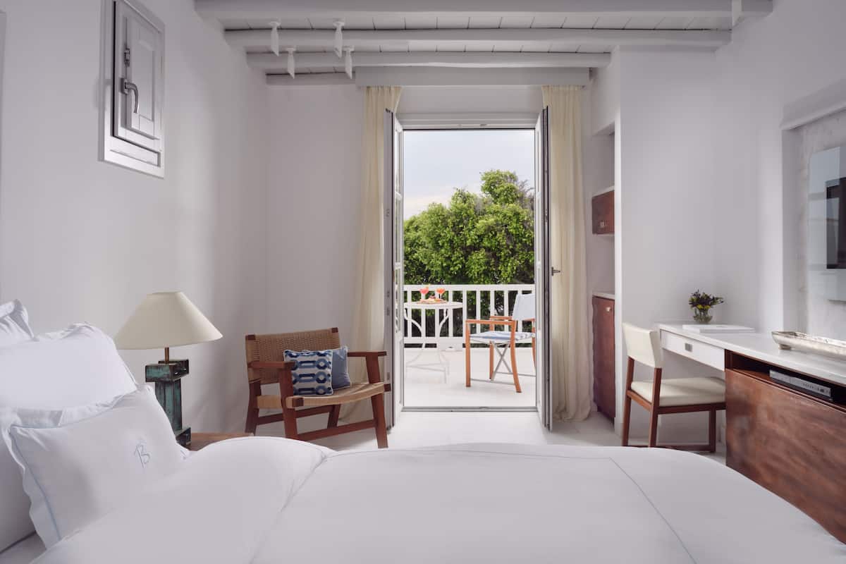 Standard Room, Courtyard View | In-room safe, laptop workspace, soundproofing, iron/ironing board