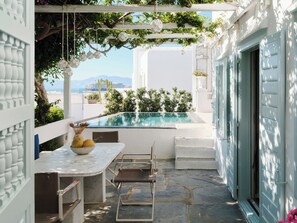 Belvedere Mansion Private Pool Sea View | In-room safe, laptop workspace, soundproofing, iron/ironing board - Belvedere Hotel - The Leading Hotels of the World  (Mykonos)