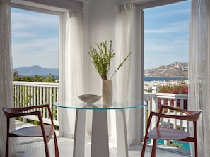 Belvedere Suite Spectacular Sea View | Living area | LCD TV