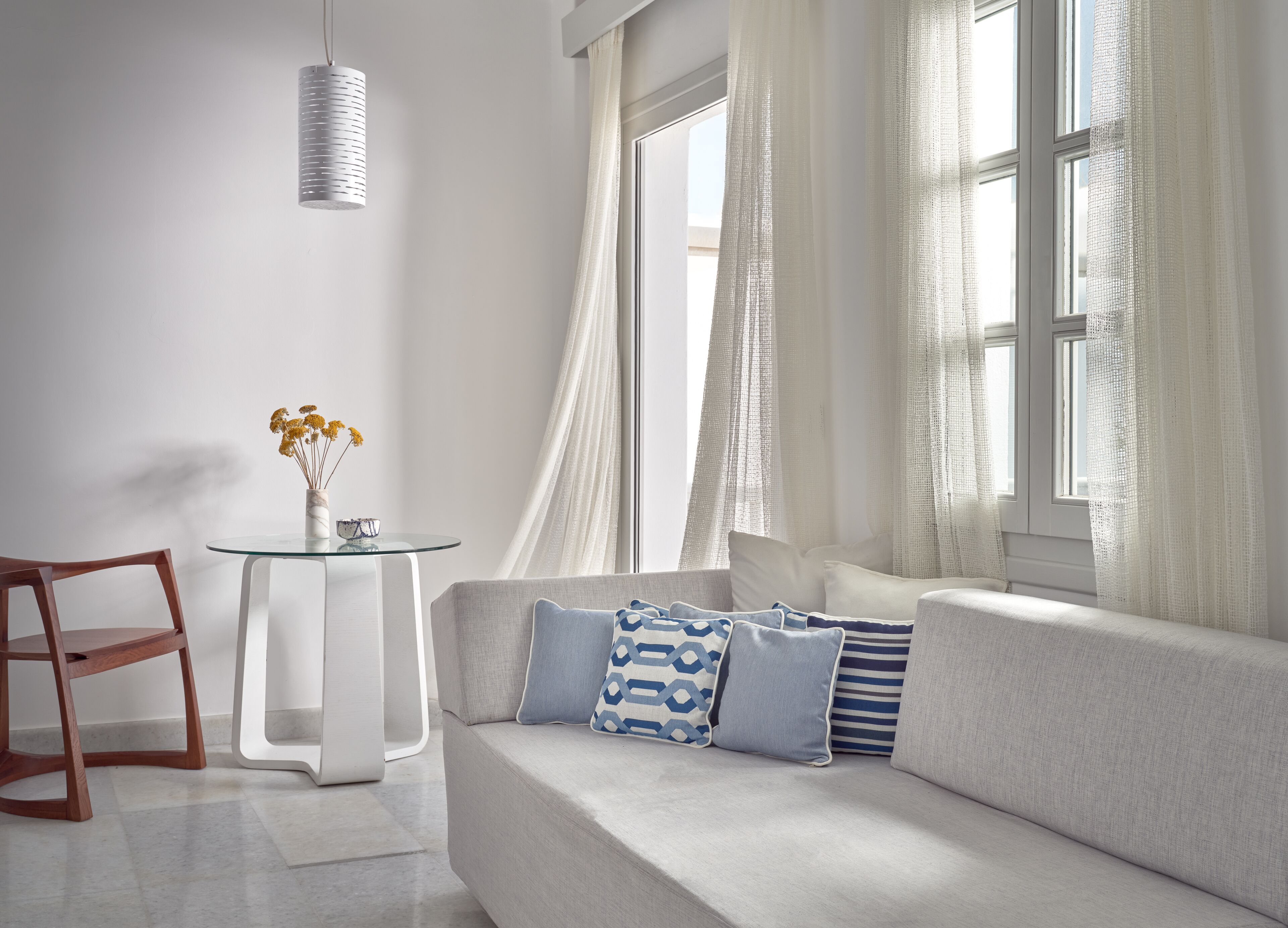 honeymoon suite (sea or pool view) | living room | lcd tv