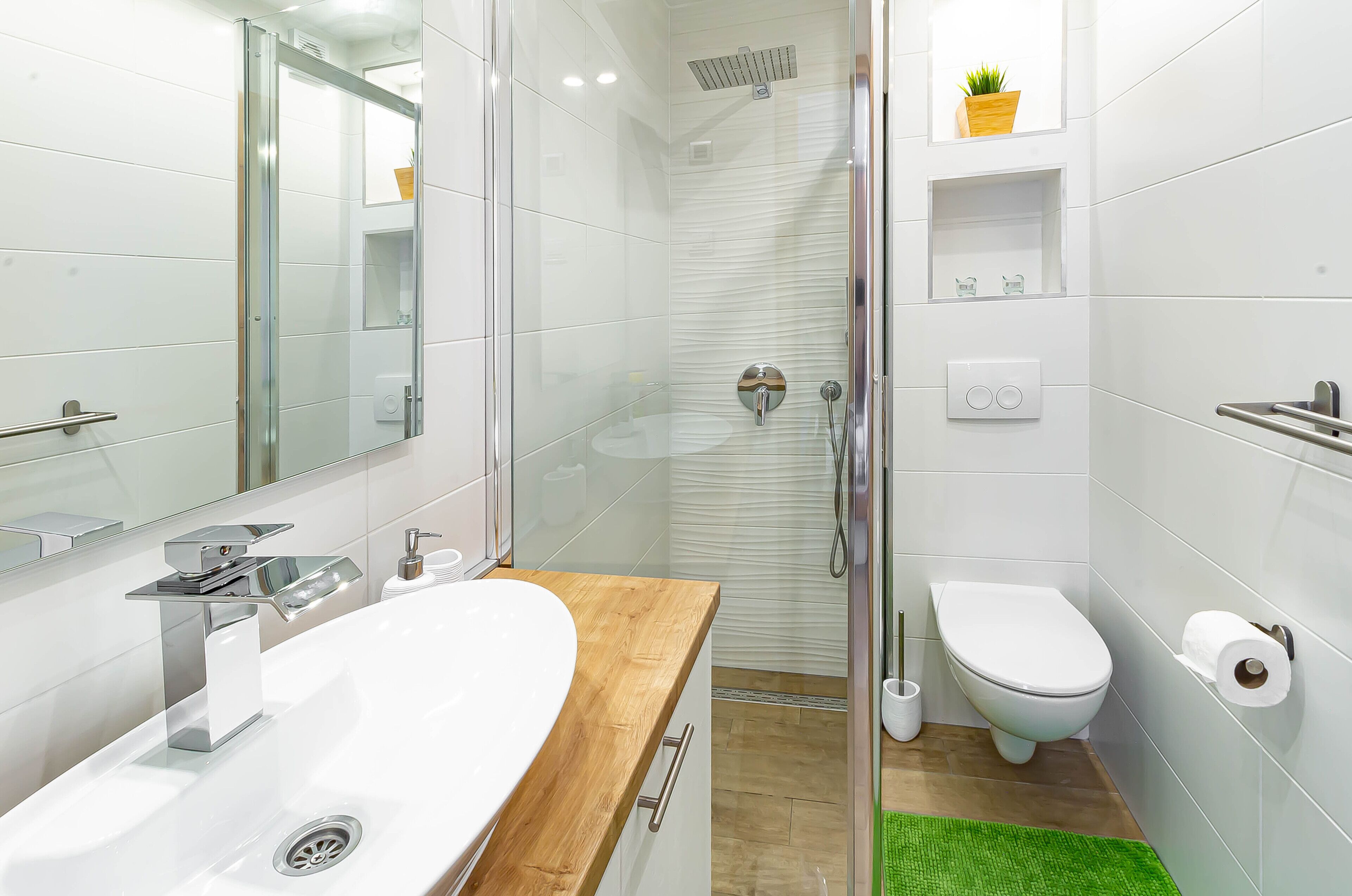 Superior Studio | Bathroom | Free toiletries, hair dryer, bathrobes, towels