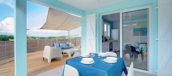 SeaSide – Villa with Private Pool and Sea View in Trois-Îlets