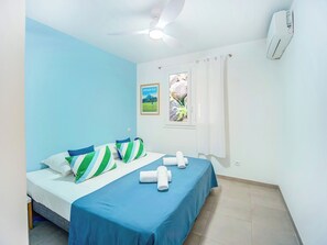 2 bedrooms, in-room safe, desk, iron/ironing board