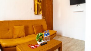 Executive Room - RedDoorz near Cipinang Indah Mall (Jakarta)