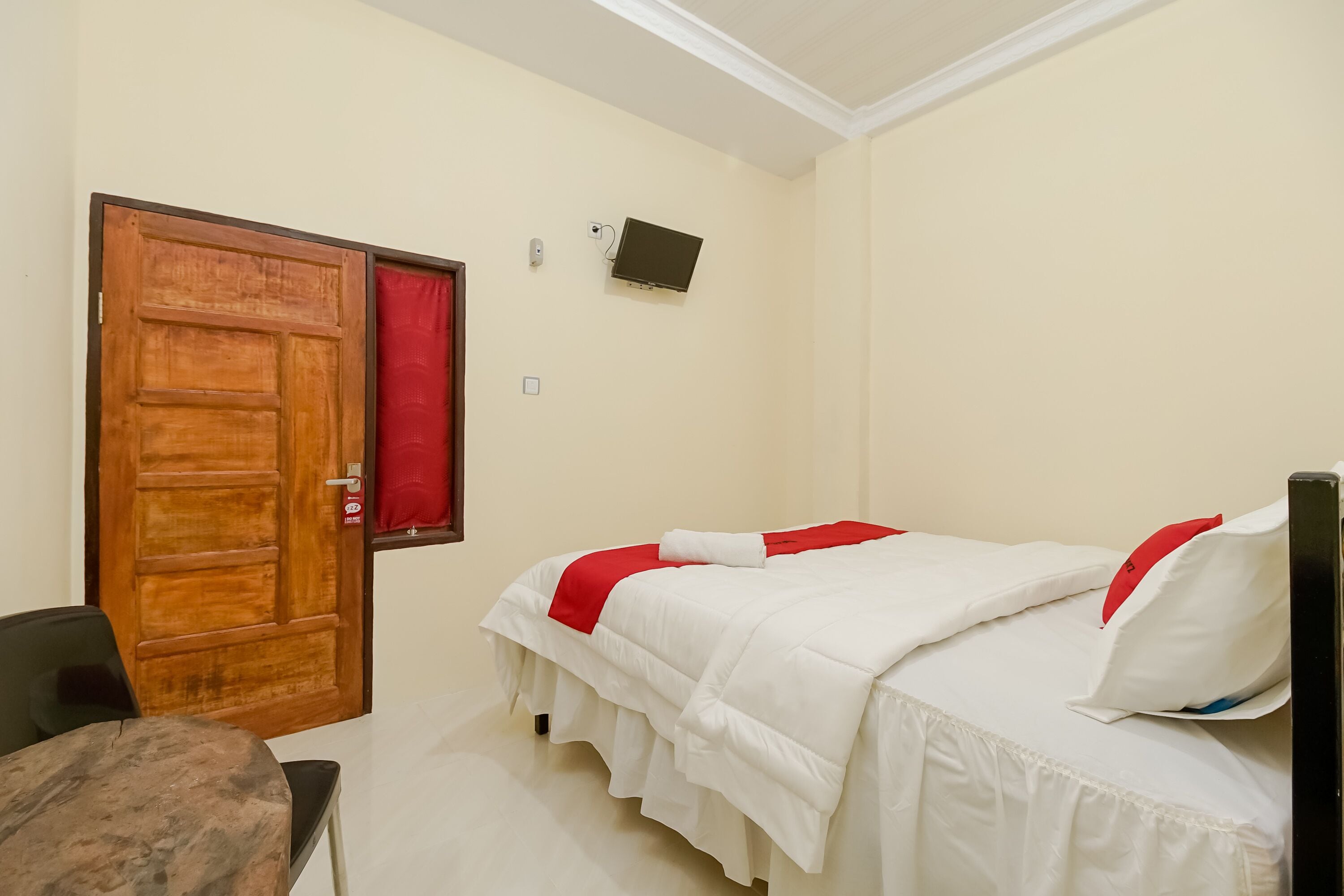 Double Room | Free WiFi