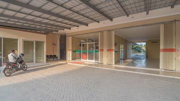 Pintu masuk interior