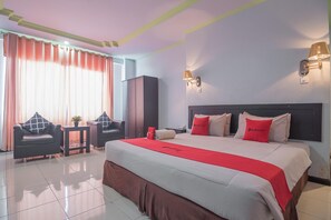 Executive Room | Free WiFi - RedDoorz Syariah @ Grand Taufiq Tarakan (Tarakan)