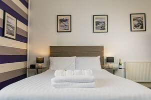 Hypo-allergenic bedding, free WiFi, bed sheets