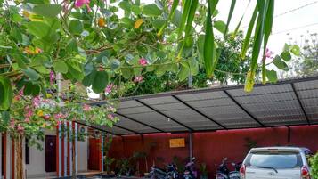 Parkir mandiri gratis