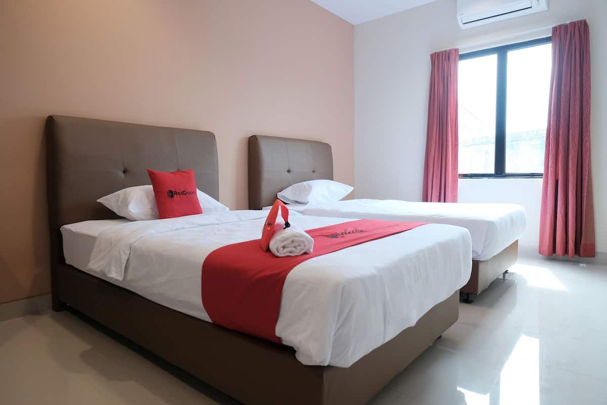 Twin Room | Free WiFi