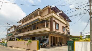 Bagian depan properti