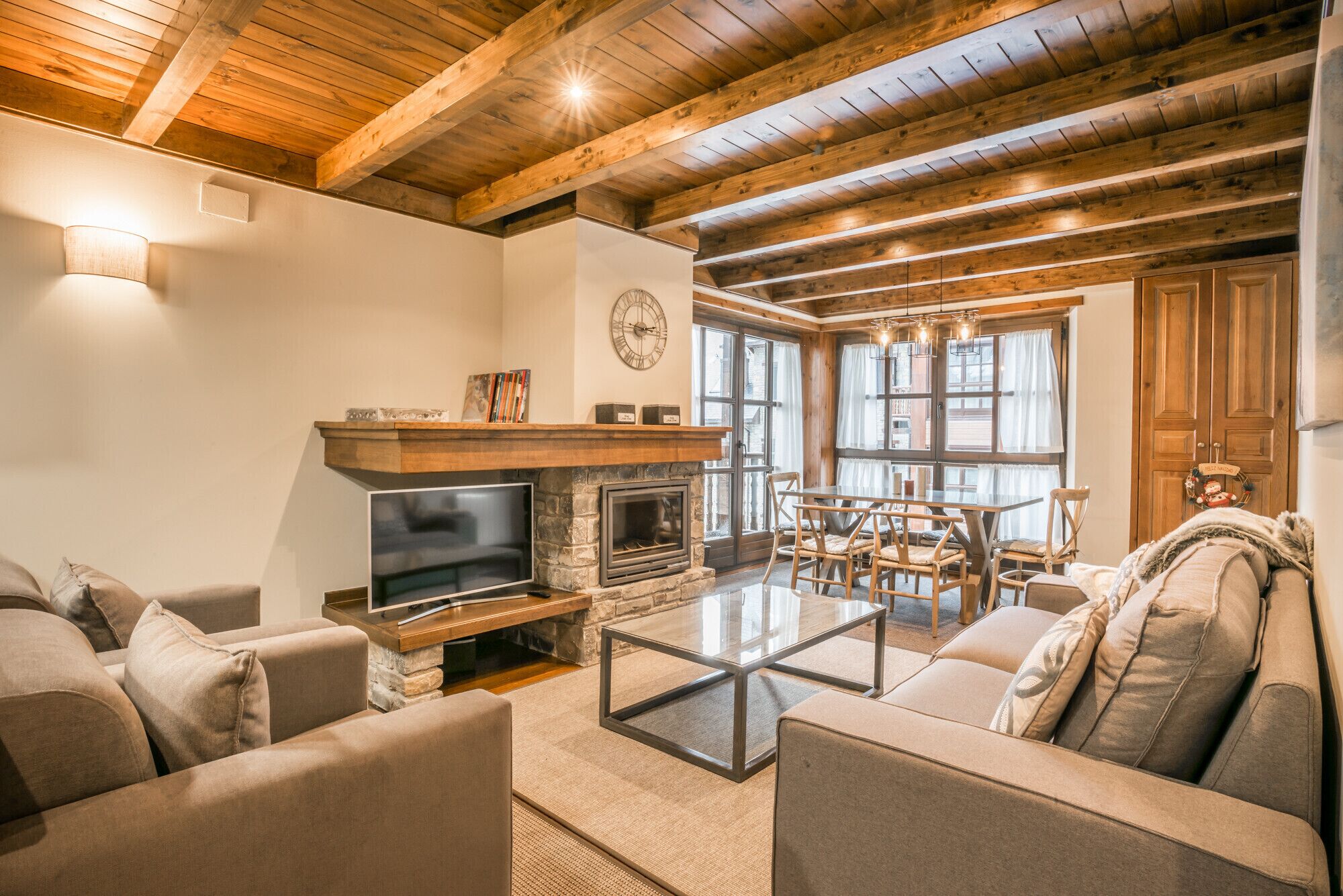 TV, fireplace, DVD player
