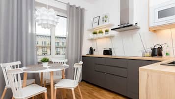 Deluxe Apartment | Private kitchen | Espresso maker, coffee/tea maker, fridge, microwave