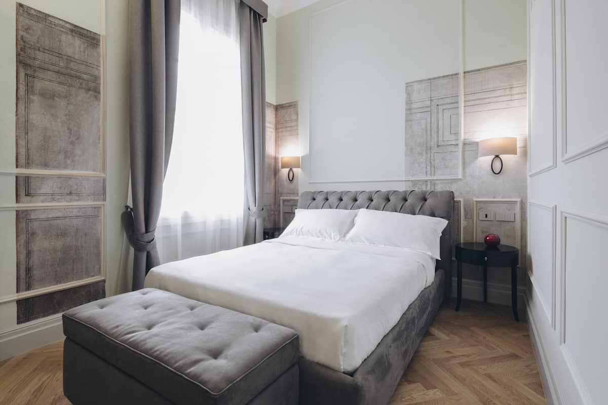 1 bedroom, hypo-allergenic bedding, down duvets, pillow-top beds