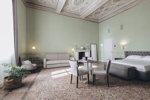 Suite (Cherubs) | 1 soverom, allergitestet sengetøy, dundyner og senger med overmadrass