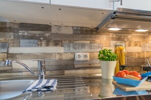 Apartment (Meer) | Eigene Kochnische | Großer Kühlschrank, Mikrowelle, Herdplatte, Geschirrspüler