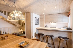 Uklassifisert bilde, 4 av 14, knapp