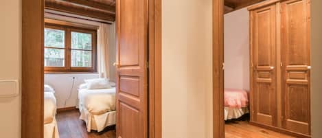 3 Schlafzimmer, Bügeleisen/Bügelbrett, kostenloses WLAN, Bettwäsche