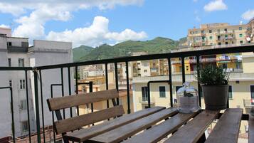 Standard-Doppel- oder -Zweibettzimmer, Balkon | Ausblick vom Zimmer