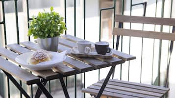 Café da manhã com pratos da culinária local grátis