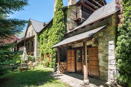 Casa Es Pletieus Cozy mountain house for 8 people in Arties