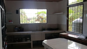 Private kitchen - Cabinas Murillo (Drake Bay)