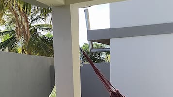 Comfort House | Living area | Flat-screen TV
